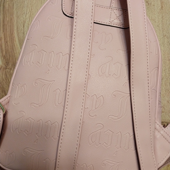 NEW Juicy Couture Deboss Taffy Pullout Pouch Backpack - Picture 11 of 11